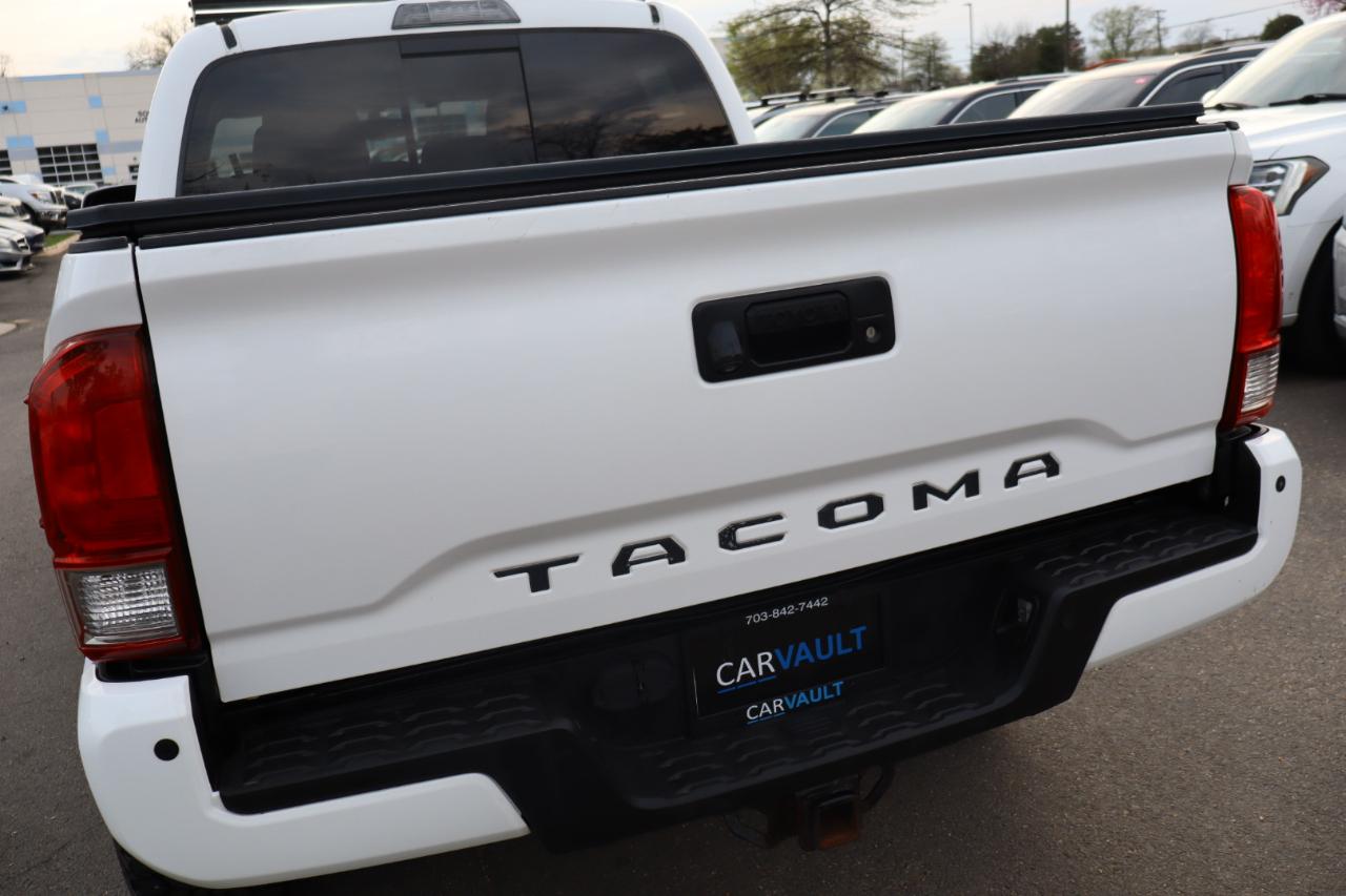 Toyota Tacoma TRD Off Road Double Cab 5' Bed V6 4x4 AT (Natl) 2017