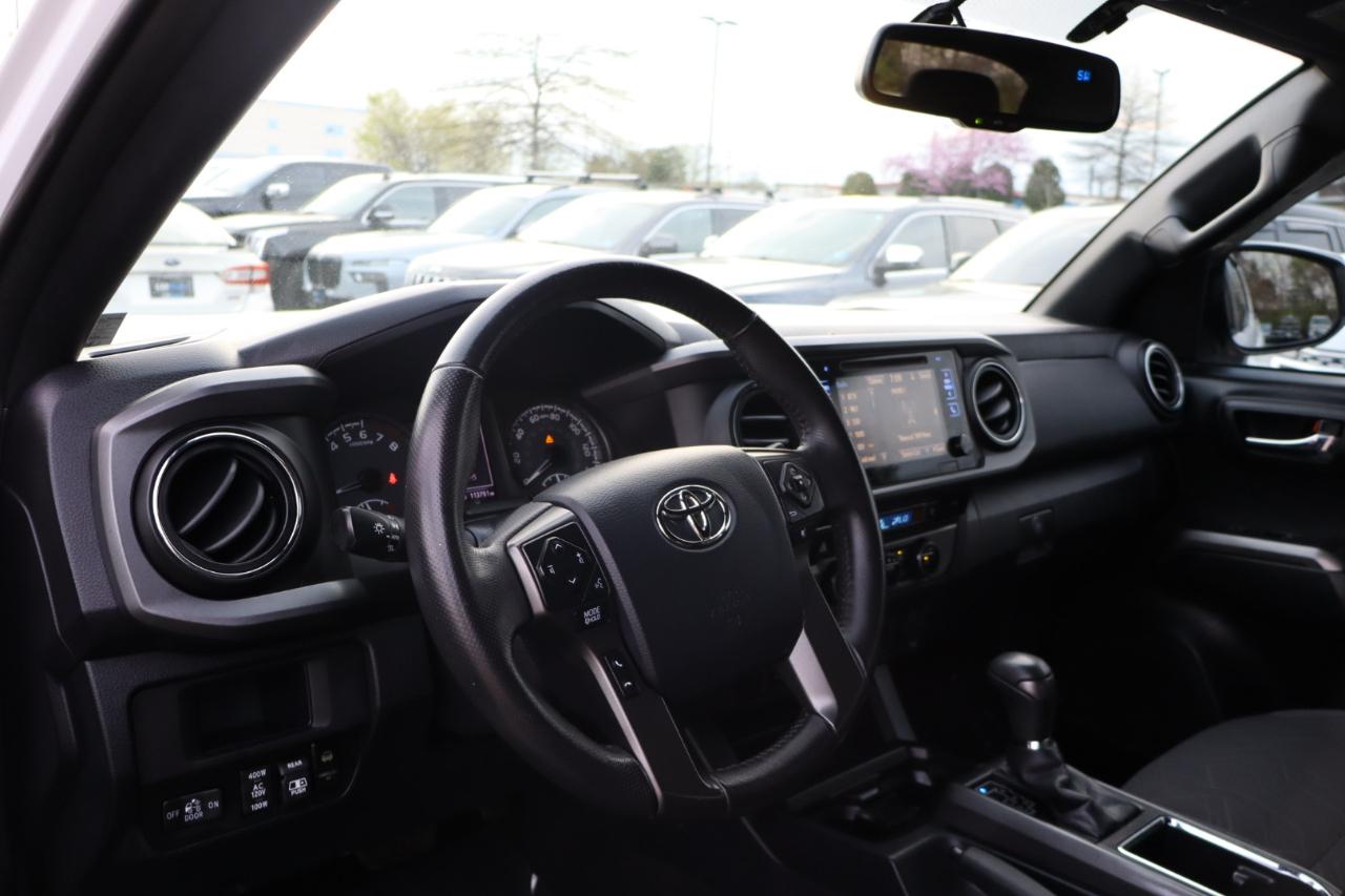 Toyota Tacoma TRD Off Road Double Cab 5' Bed V6 4x4 AT (Natl) 2017