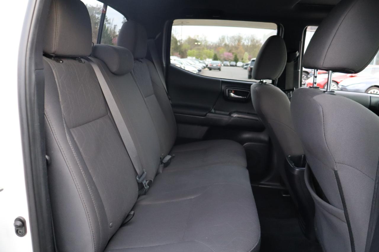 Toyota Tacoma TRD Off Road Double Cab 5' Bed V6 4x4 AT (Natl) 2017