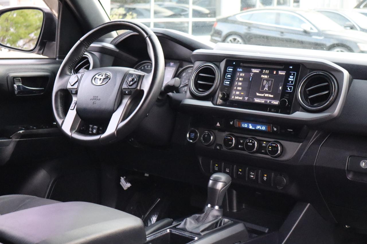 Toyota Tacoma TRD Off Road Double Cab 5' Bed V6 4x4 AT (Natl) 2017