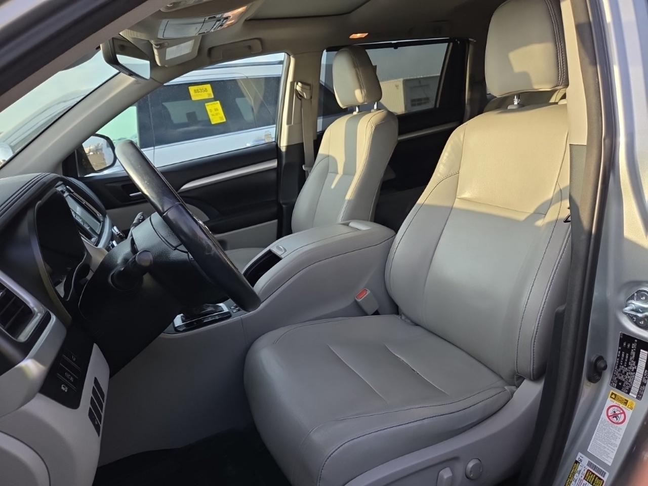 Toyota Highlander XLE AWD V6 2017