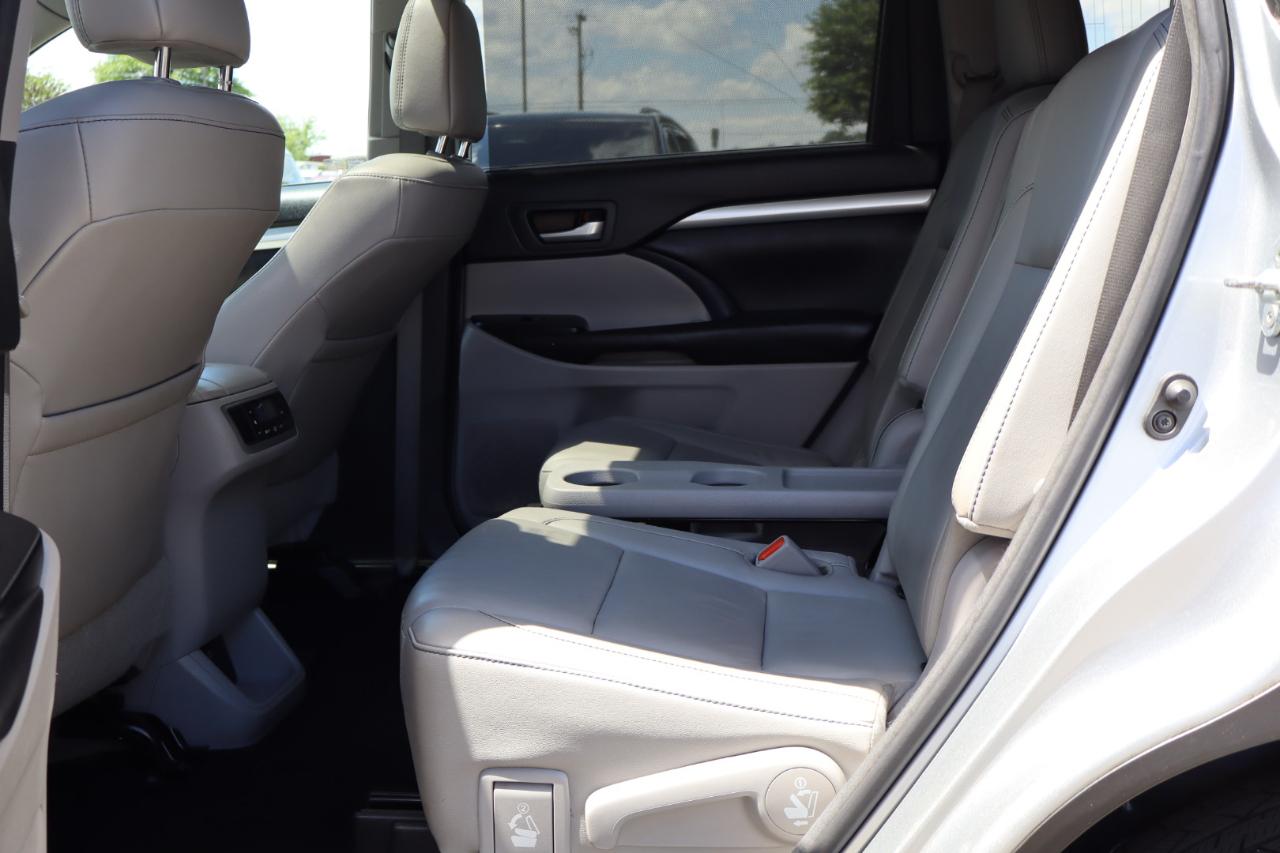 Toyota Highlander XLE AWD V6 2017