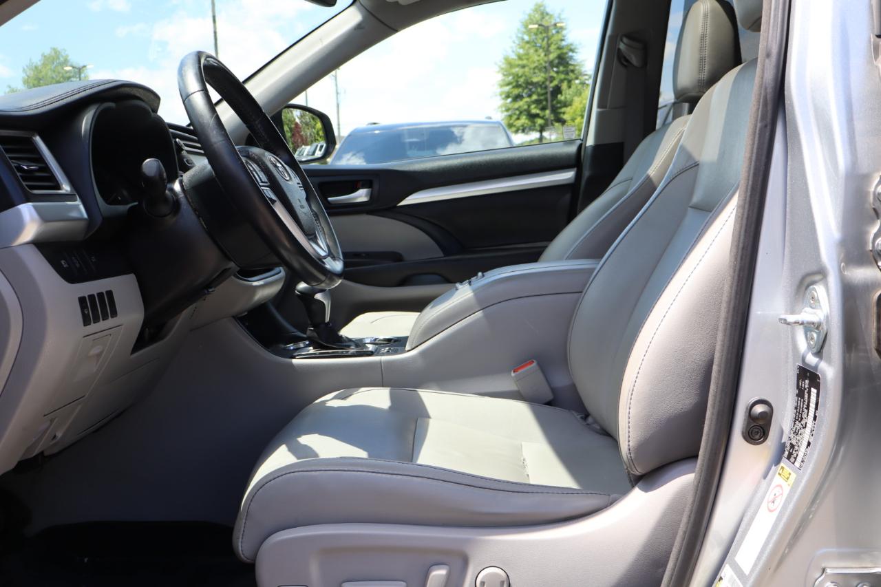 Toyota Highlander XLE AWD V6 2017