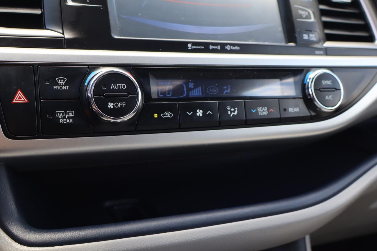 Toyota Highlander XLE AWD V6 2017