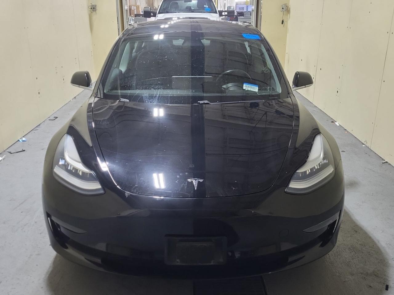 Tesla Model 3 Base 2018