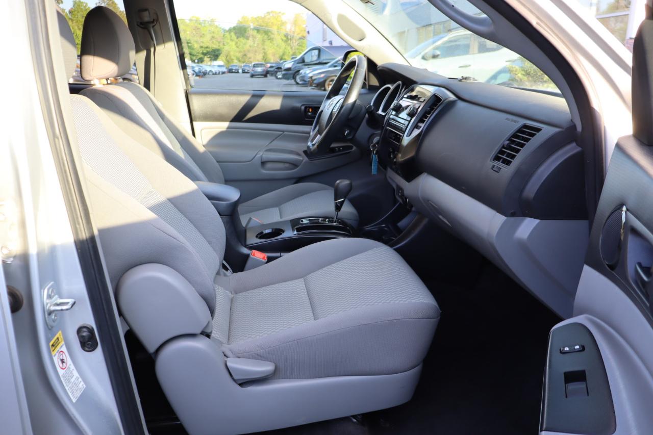 Toyota Tacoma Double Cab Auto 2WD 2012