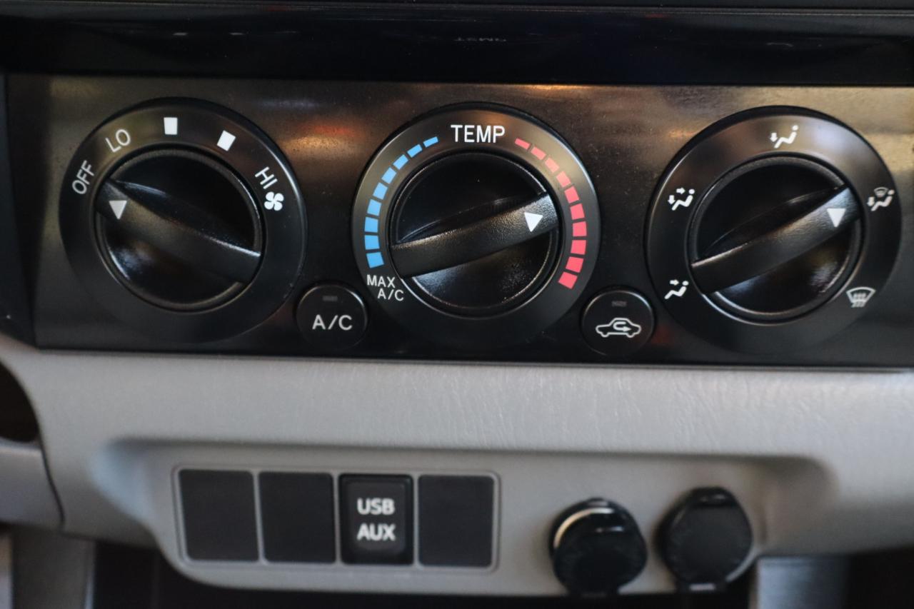 Toyota Tacoma Double Cab Auto 2WD 2012