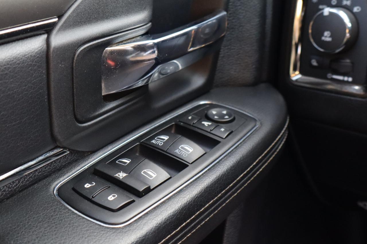 RAM 1500 Sport Quad Cab 4WD 2014