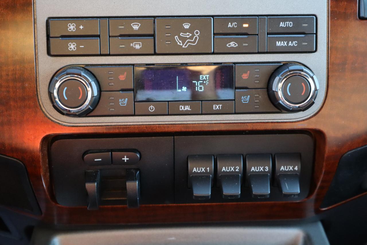 Ford F-250 SD King Ranch Crew Cab 4WD 2012