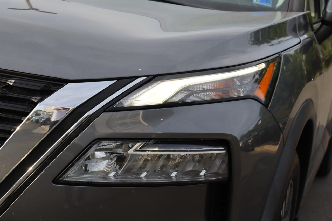 Nissan Rogue SV 2022