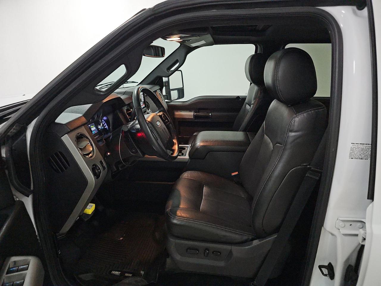 Ford F-350 SD Lariat Crew Cab Long Bed DRW 4WD 2016
