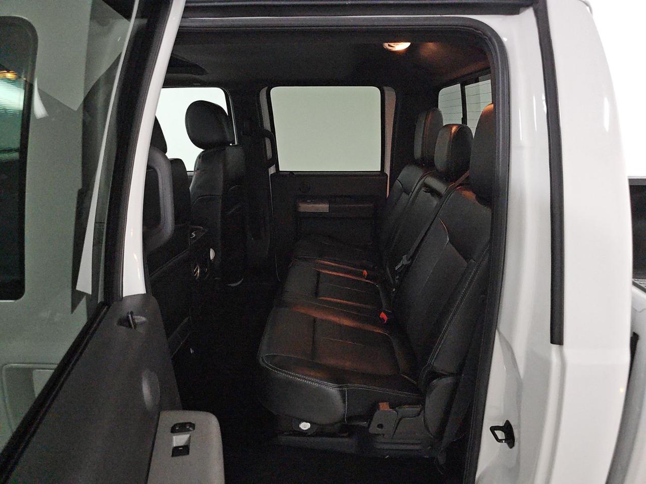 Ford F-350 SD Lariat Crew Cab Long Bed DRW 4WD 2016