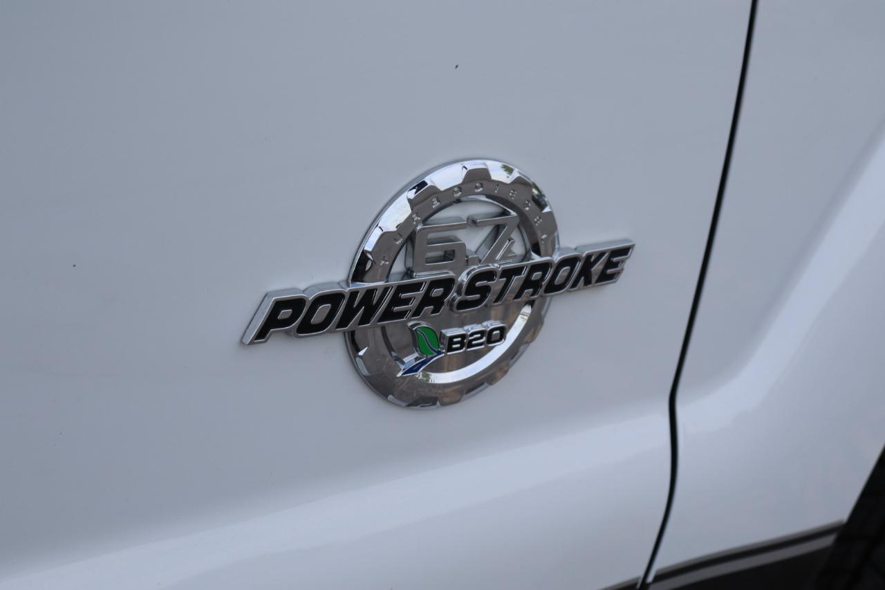 Ford F-350 SD Lariat Crew Cab Long Bed DRW 4WD 2016