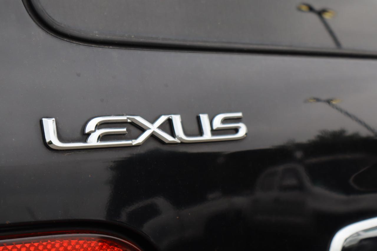 Lexus LX 470 Sport Utility 2005