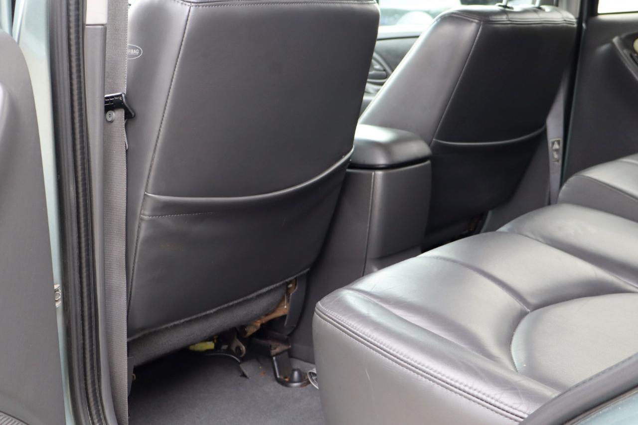 Mazda Tribute ES 4WD 2003