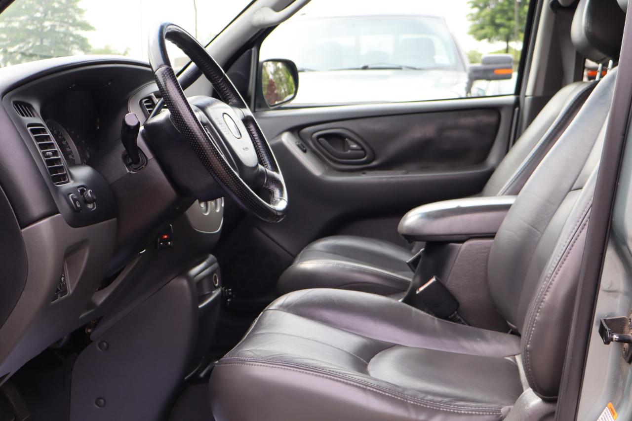 Mazda Tribute ES 4WD 2003