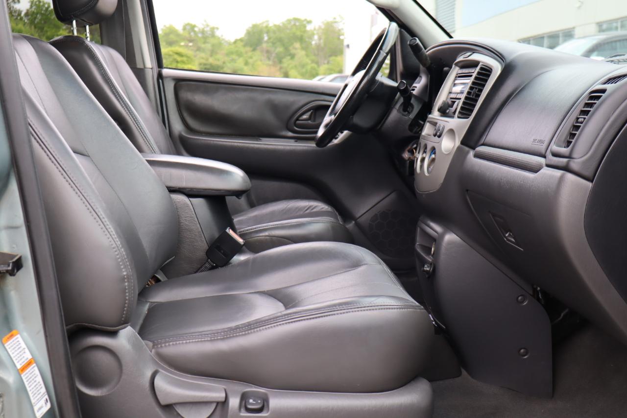 Mazda Tribute ES 4WD 2003