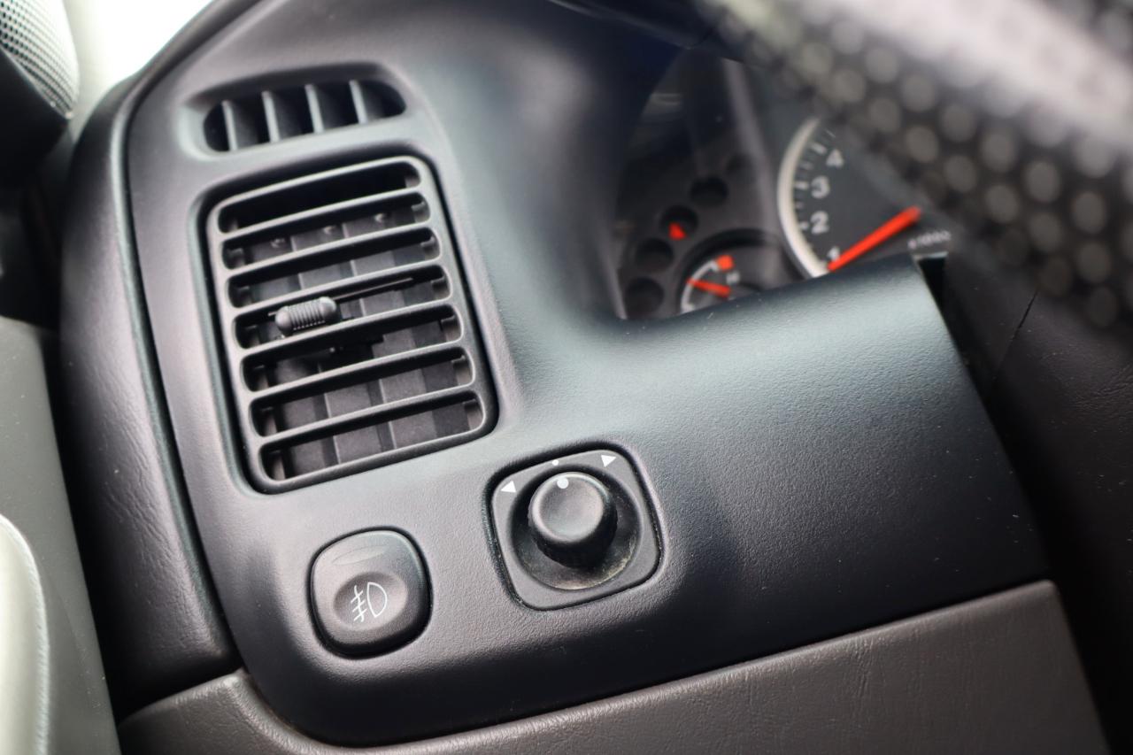 Mazda Tribute ES 4WD 2003