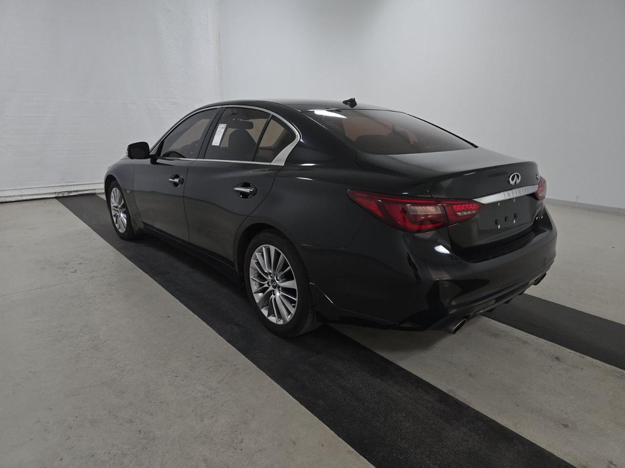 Infiniti Q50 2.0t LUXE 2018