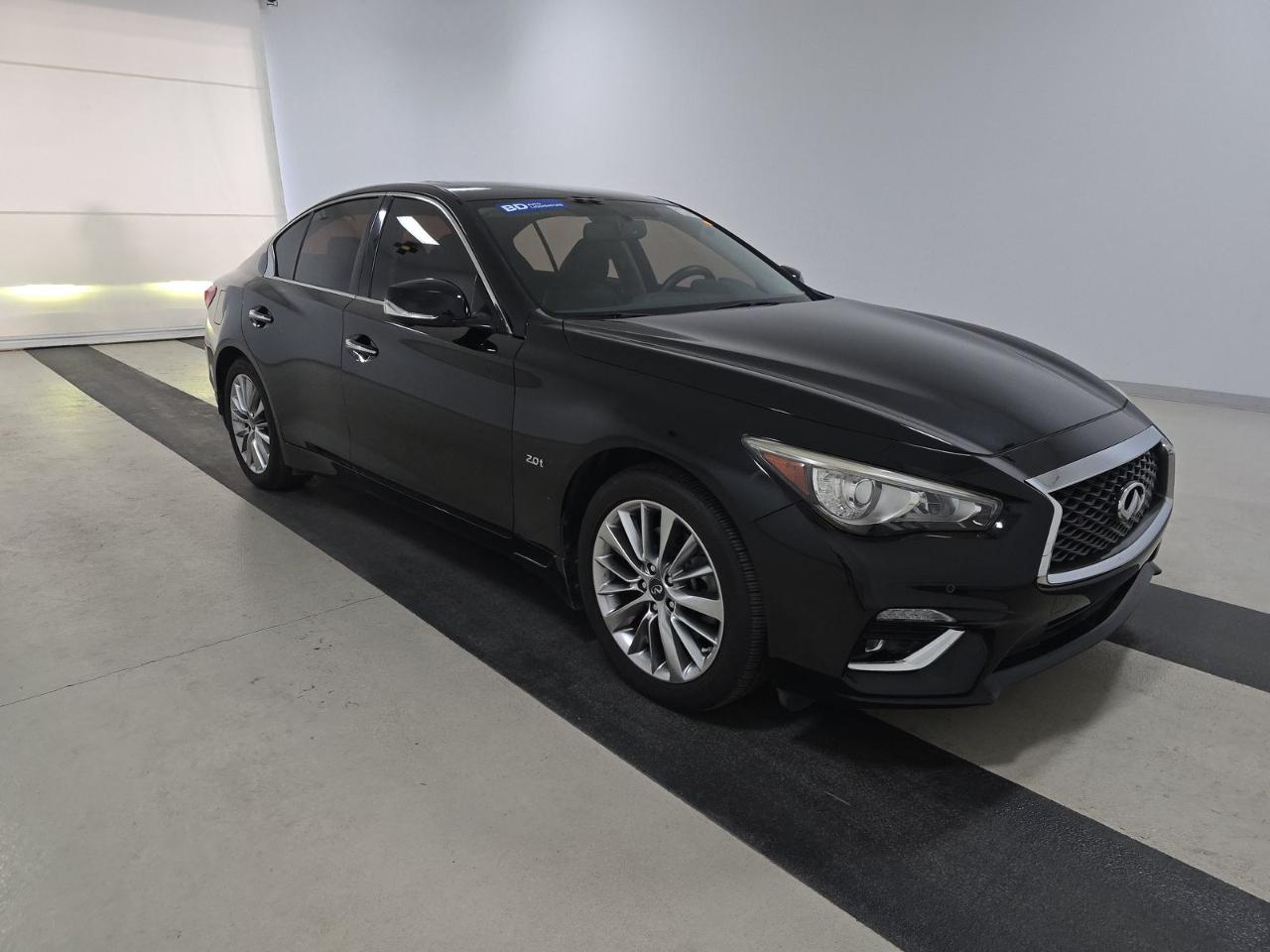 Infiniti Q50 2.0t LUXE 2018