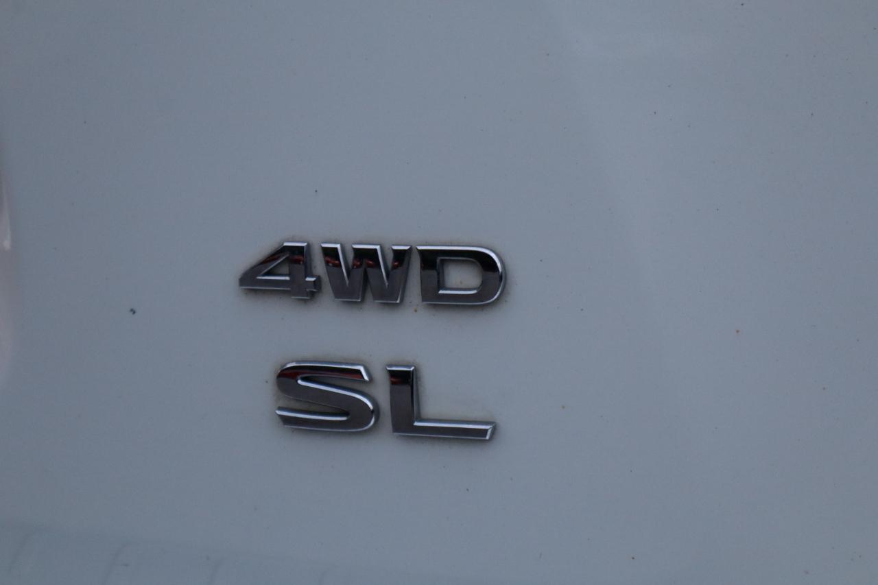 Nissan Pathfinder SL 4D SUV 4X4 2017