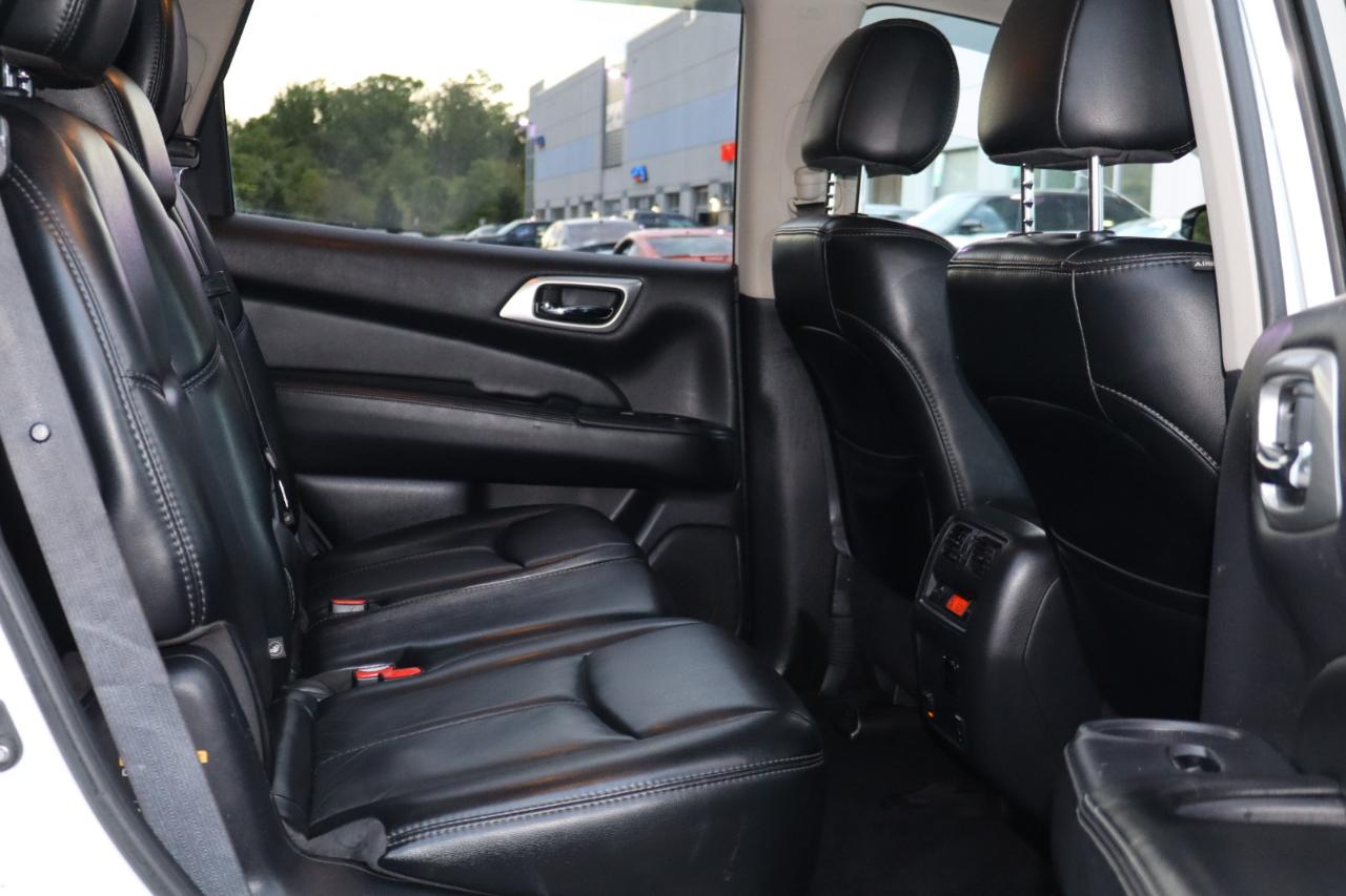 Nissan Pathfinder SL 4D SUV 4X4 2017