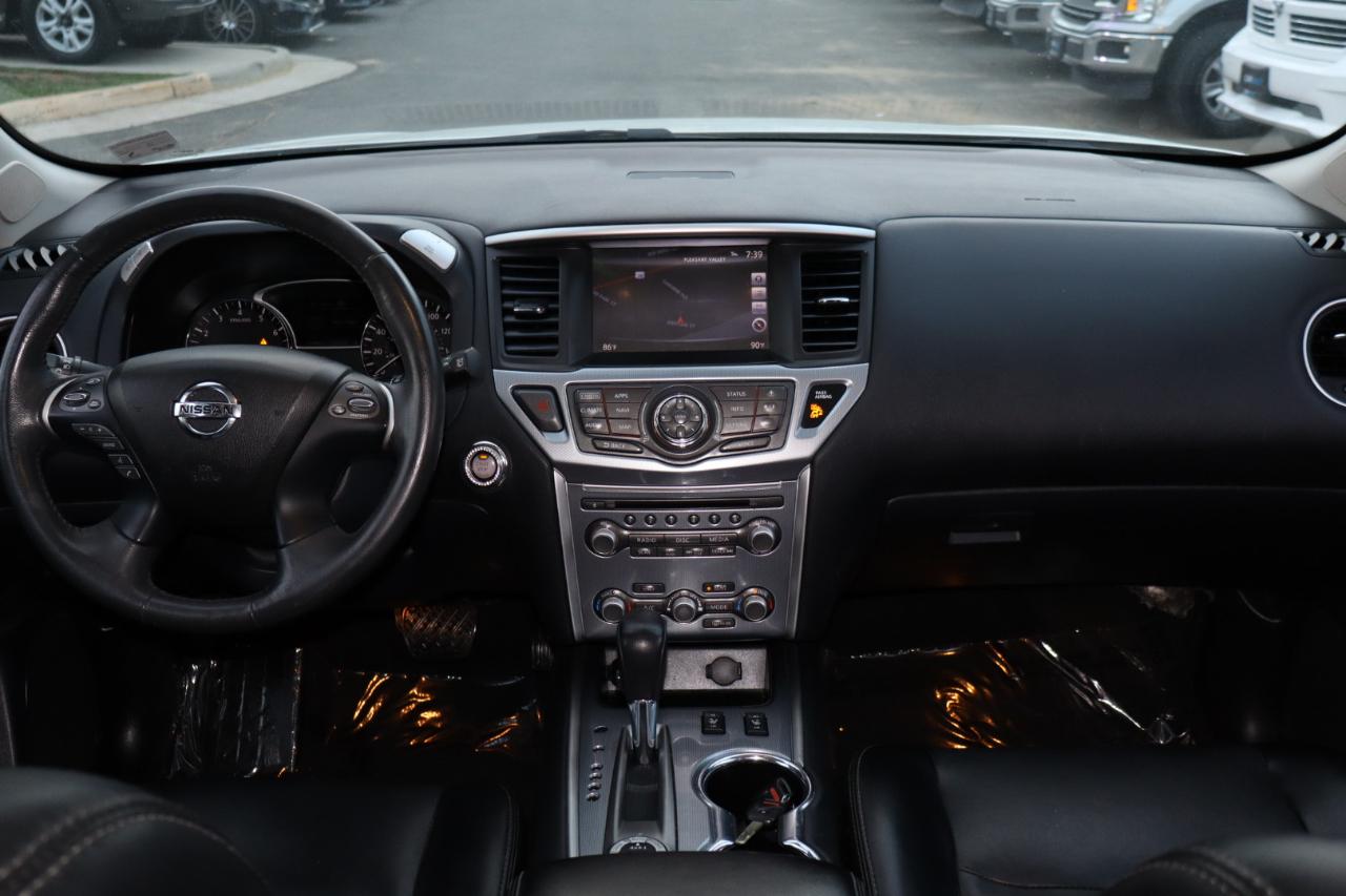 Nissan Pathfinder SL 4D SUV 4X4 2017