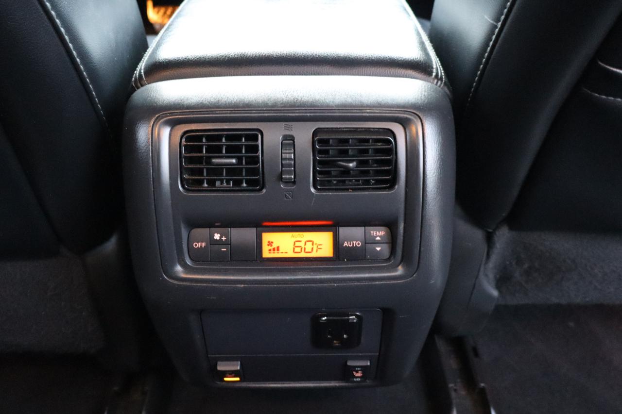 Nissan Pathfinder SL 4D SUV 4X4 2017