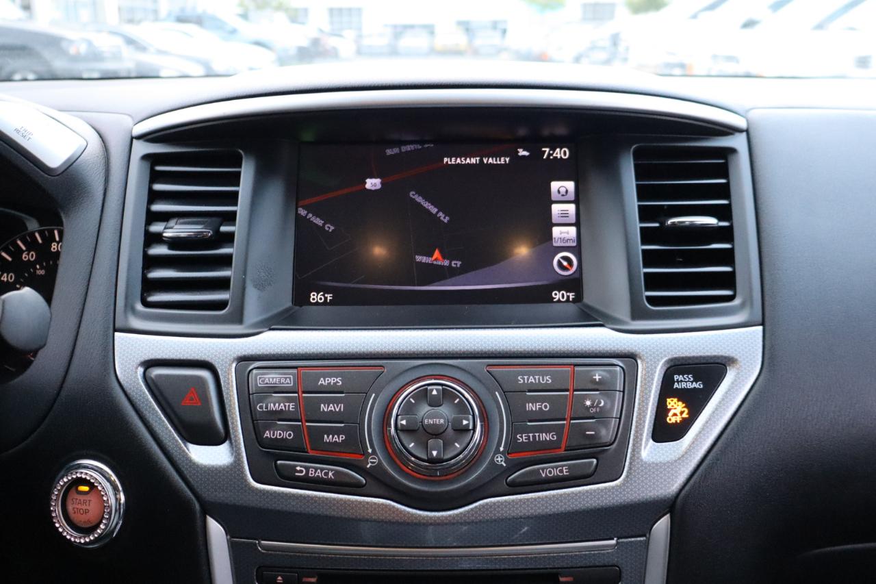 Nissan Pathfinder SL 4D SUV 4X4 2017