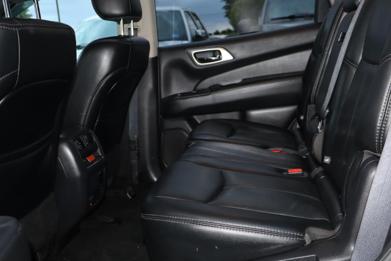Nissan Pathfinder SL 4D SUV 4X4 2017