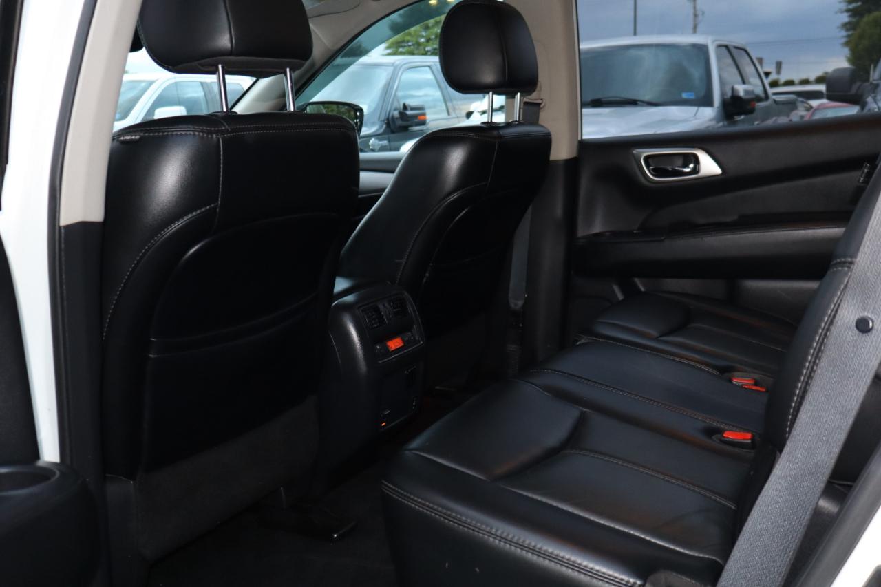 Nissan Pathfinder SL 4D SUV 4X4 2017