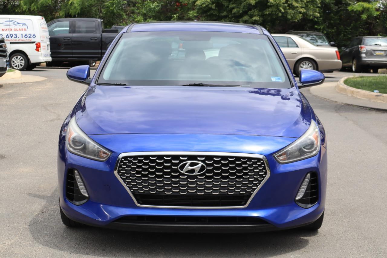 Hyundai Elantra GT Base 6A 2019