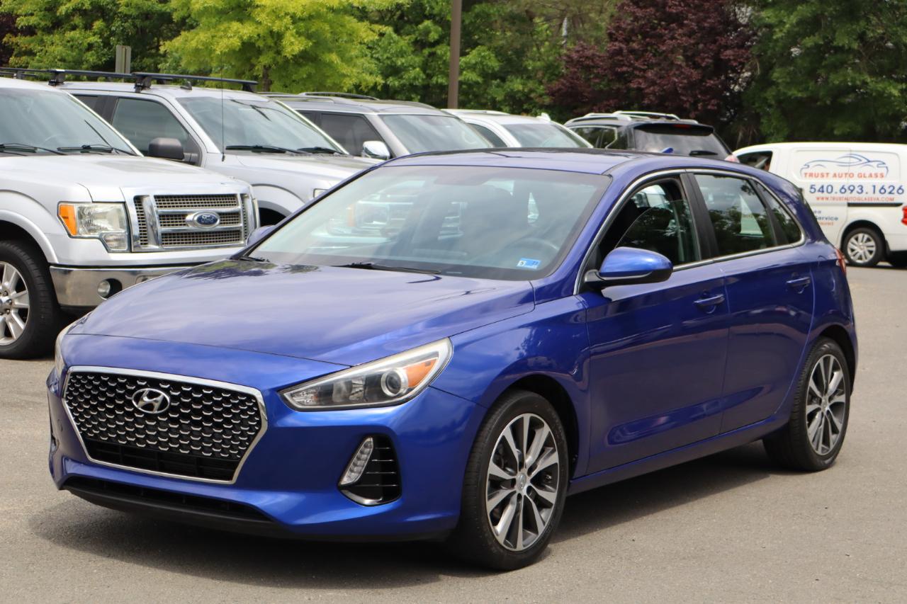 Hyundai Elantra GT Base 6A 2019