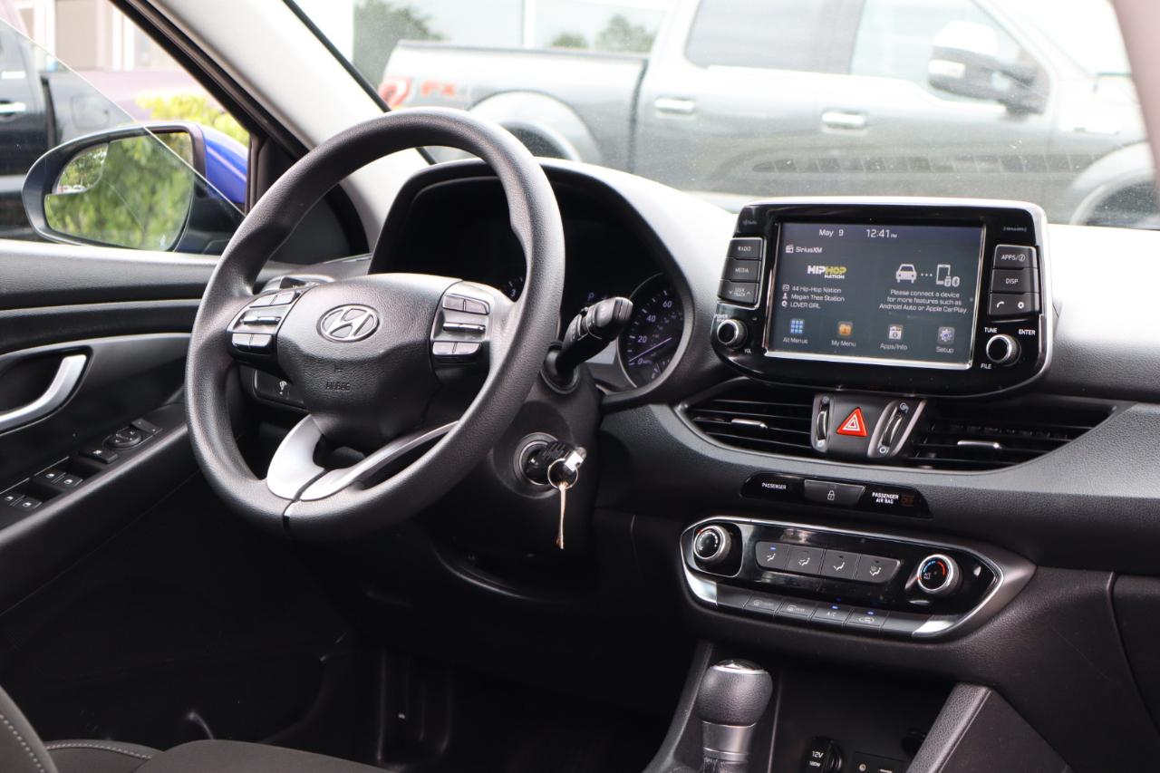 Hyundai Elantra GT Base 6A 2019