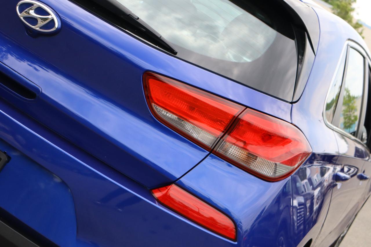 Hyundai Elantra GT Base 6A 2019