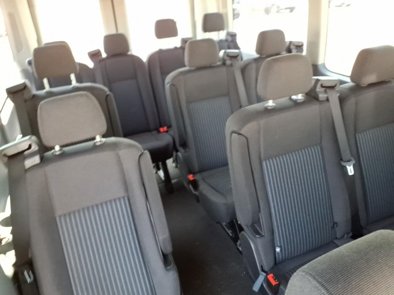 Ford Transit 350 Wagon HD High Roof XLT Sliding Pass. 148 WB EL 2017