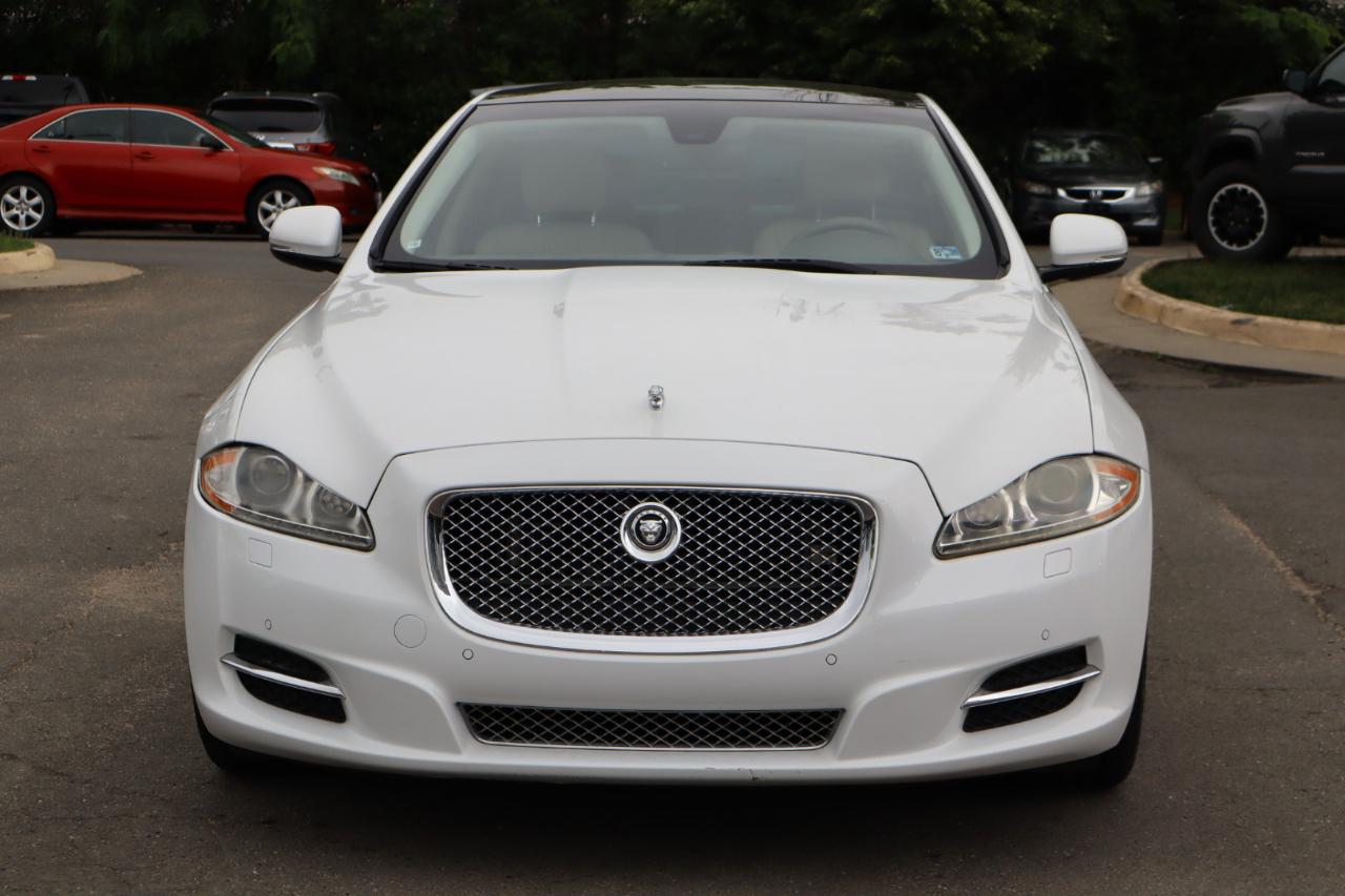 2011 Jaguar XJ XJ's photo