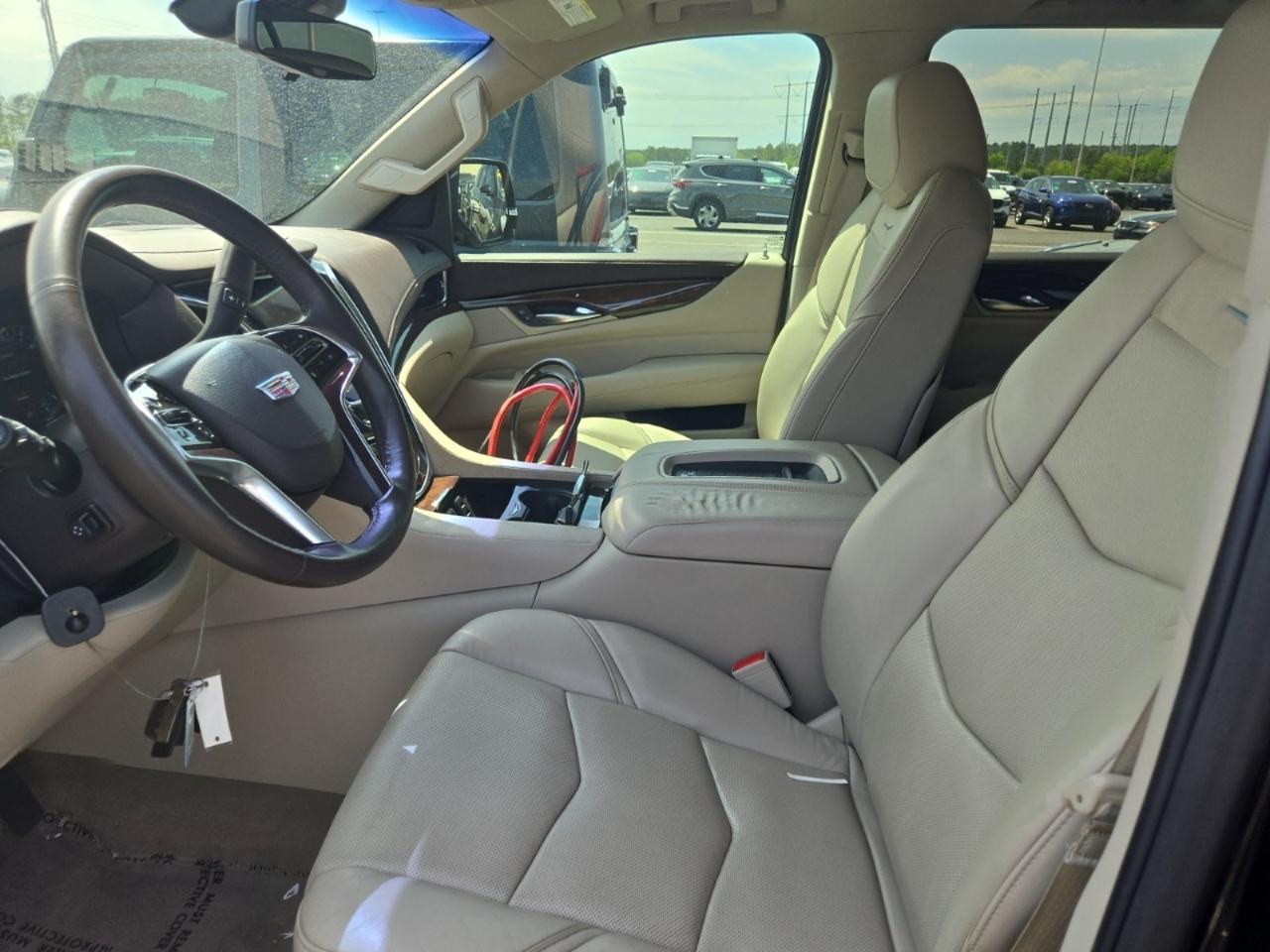 Cadillac Escalade ESV 4WD 4dr Premium Luxury 2017