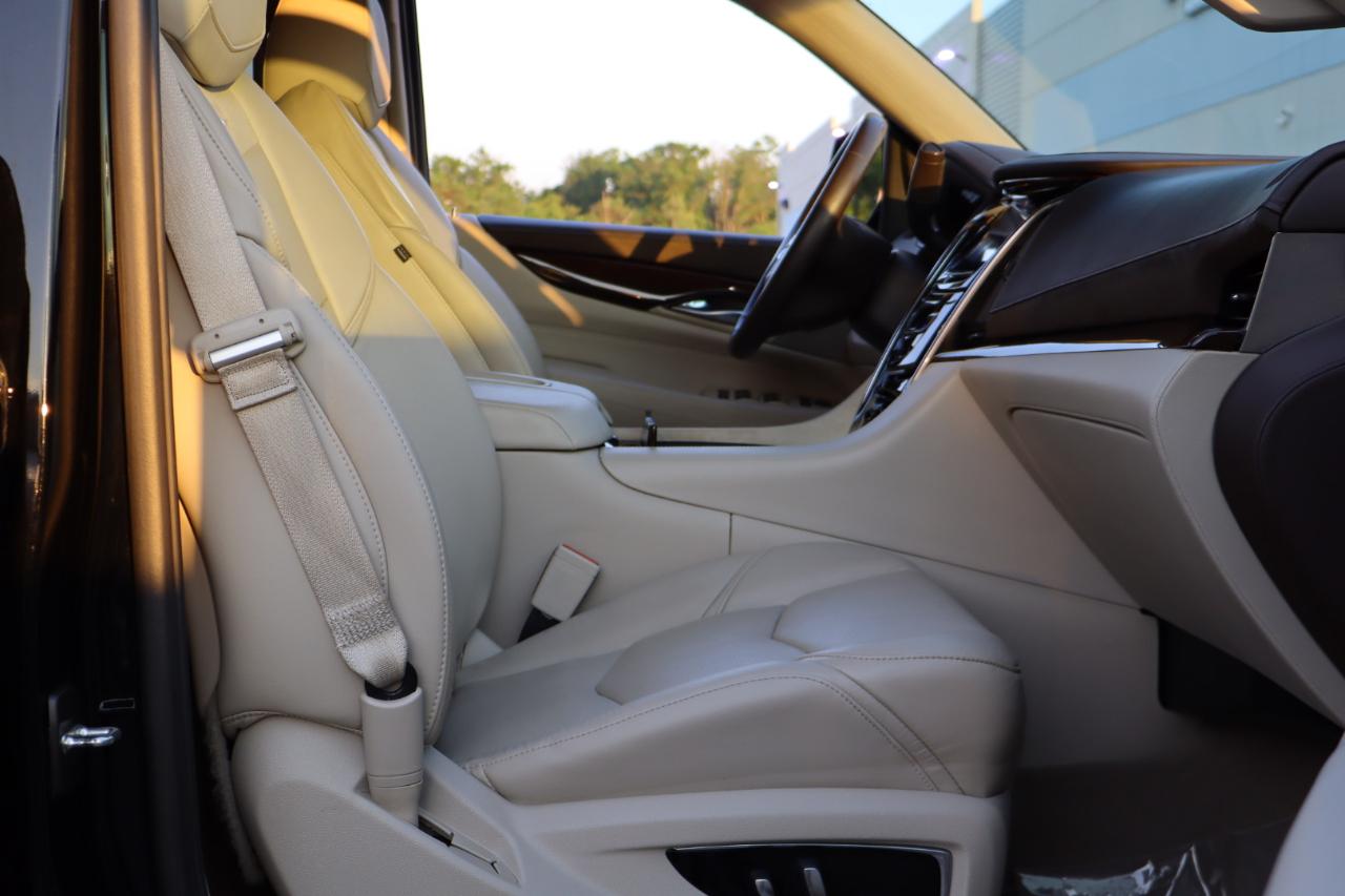 Cadillac Escalade ESV 4WD 4dr Premium Luxury 2017