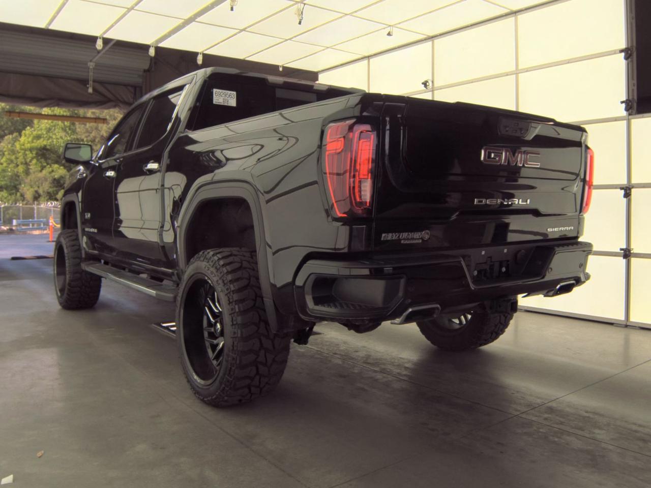 GMC Sierra 1500 Denali Crew Cab 4WD 2021