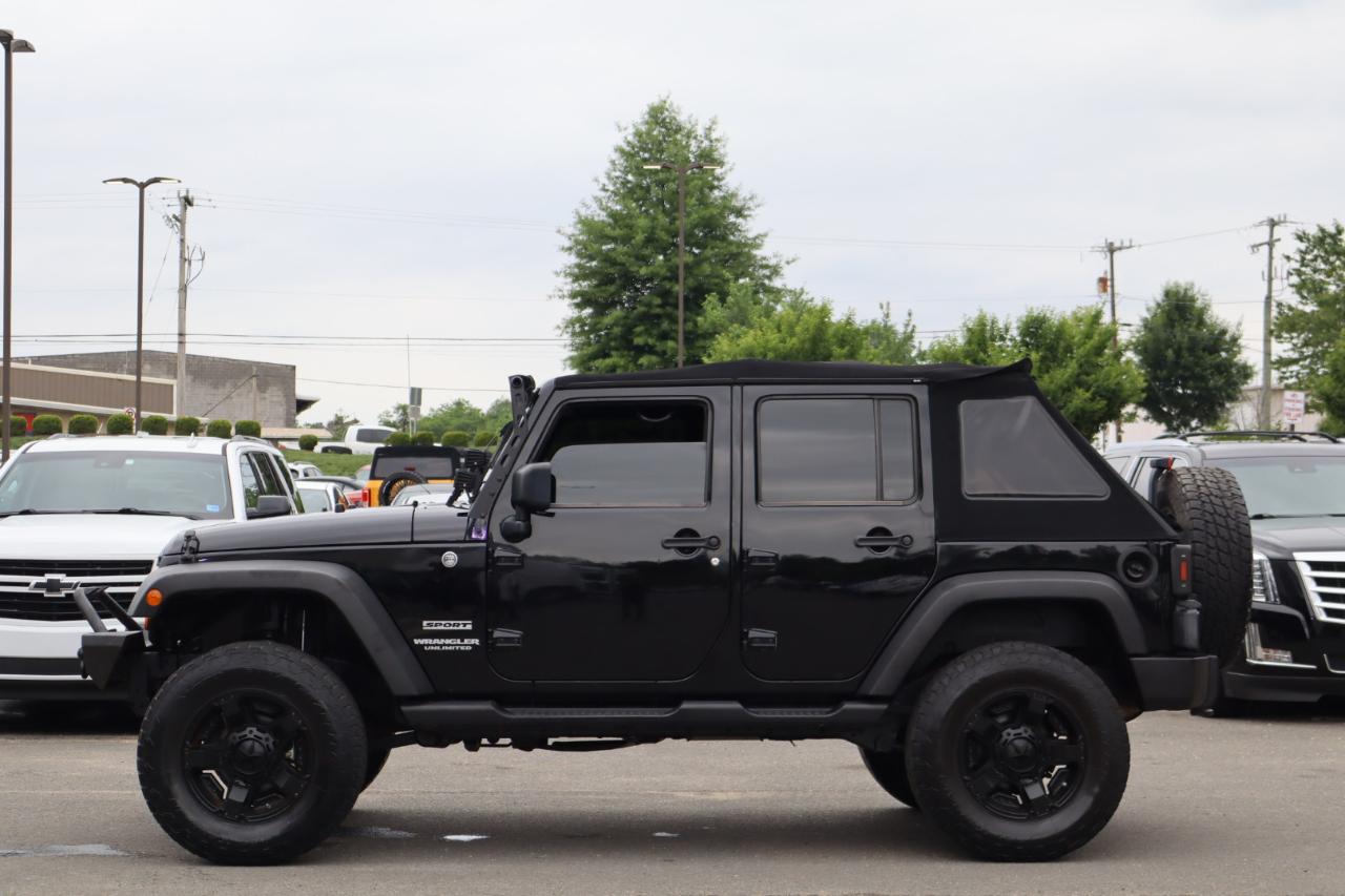 Jeep Wrangler Unlimited Sport 4WD 2012