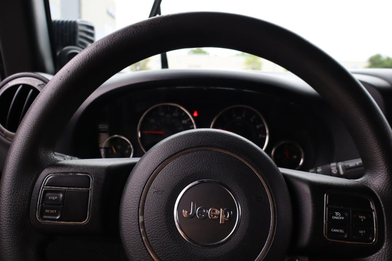 Jeep Wrangler Unlimited Sport 4WD 2012