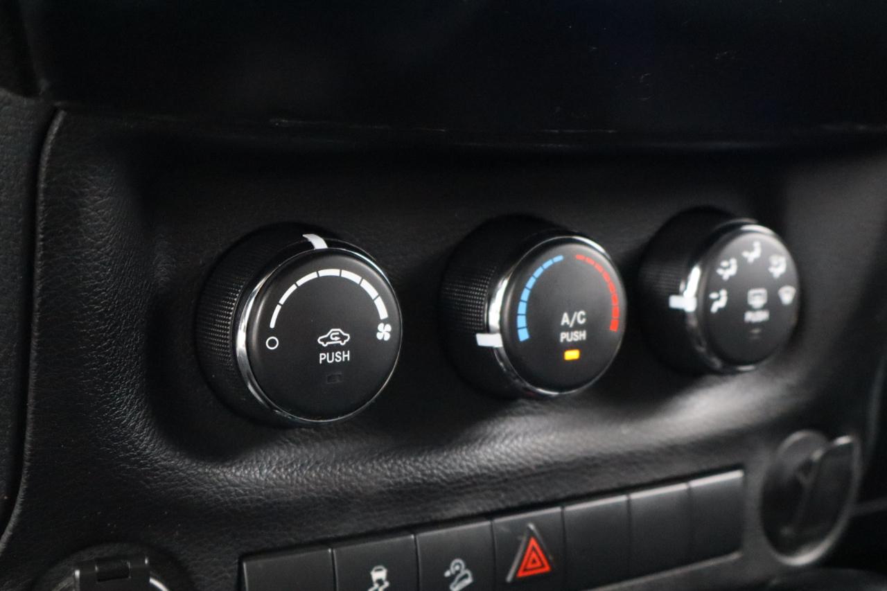 Jeep Wrangler Unlimited Sport 4WD 2012