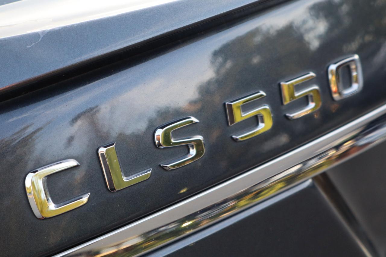 Mercedes-Benz CLS-Class CLS550 4MATIC 2012