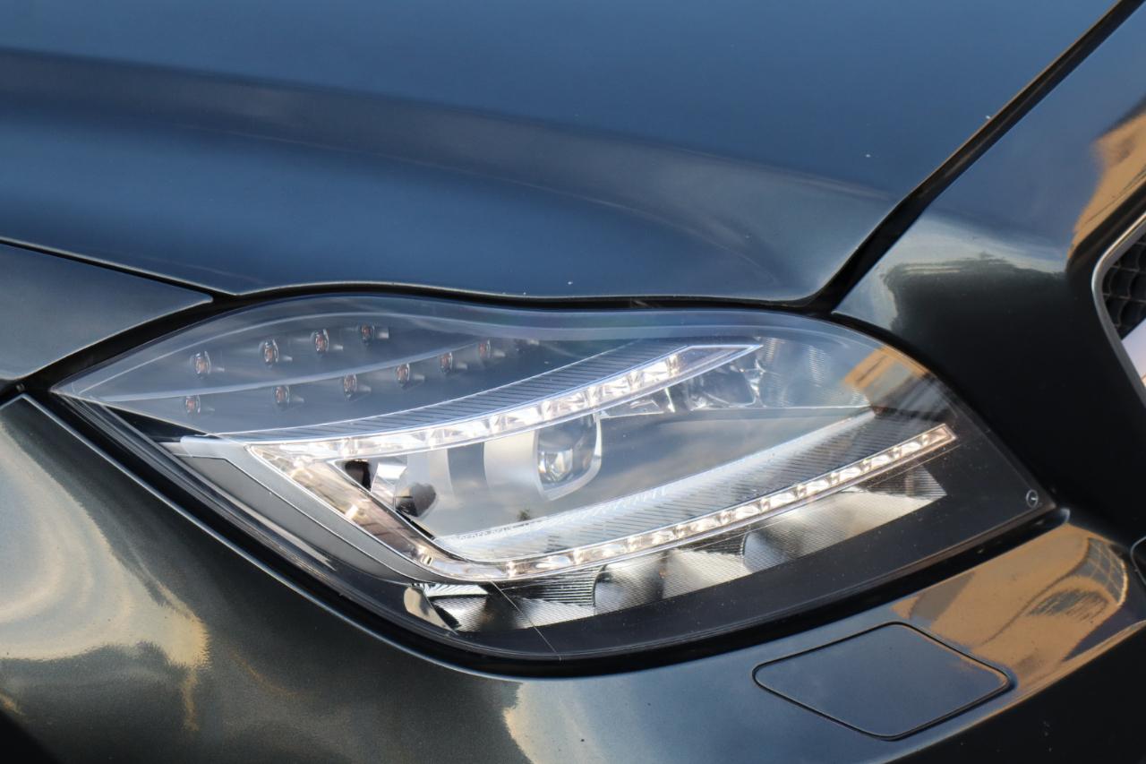 Mercedes-Benz CLS-Class CLS550 4MATIC 2012