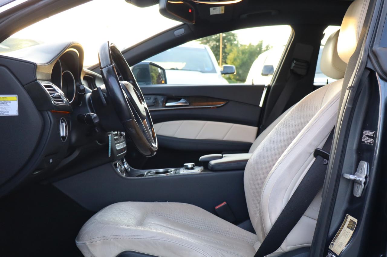 Mercedes-Benz CLS-Class CLS550 4MATIC 2012