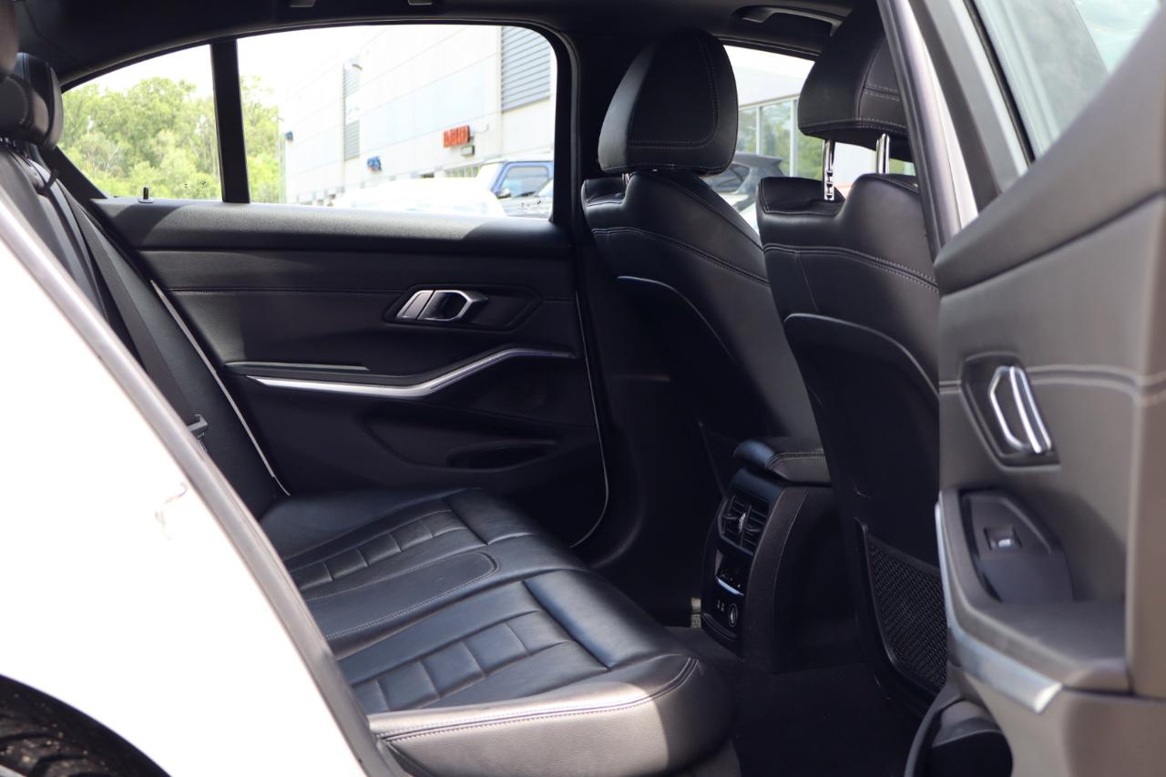 BMW 3-Series 330i xDrive 2019