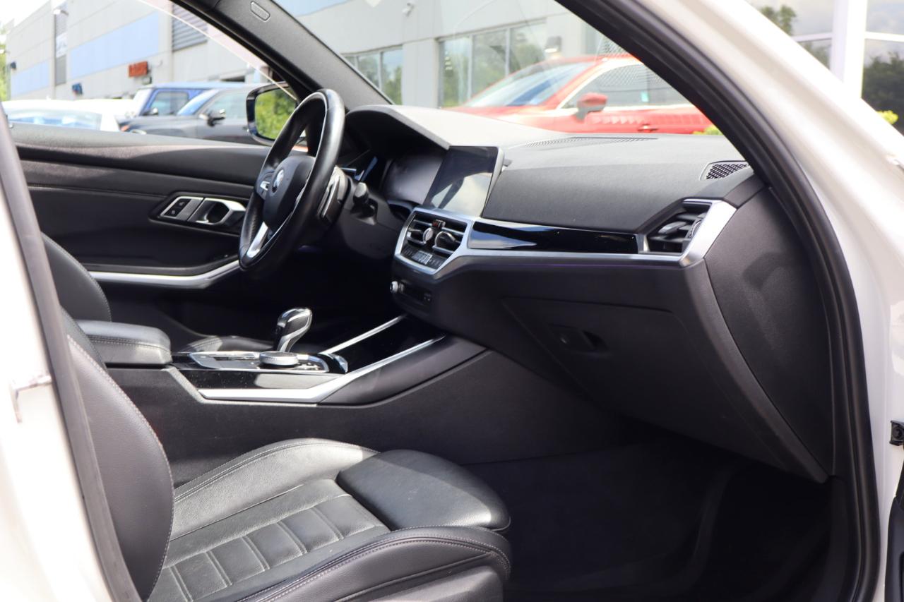 BMW 3-Series 330i xDrive 2019