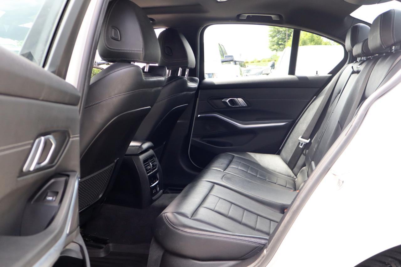 BMW 3-Series 330i xDrive 2019