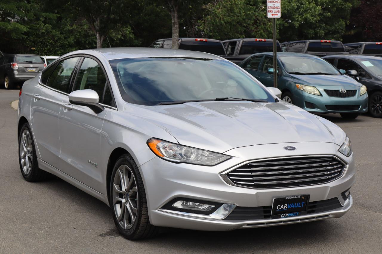 Ford Fusion Hybrid SE 2017